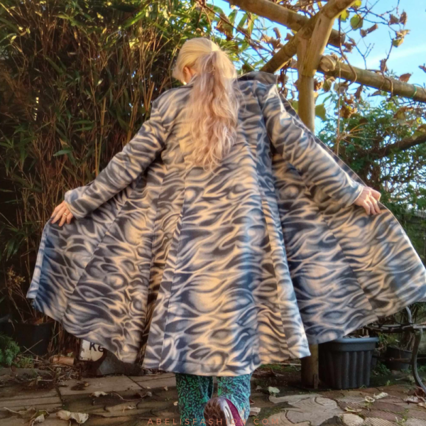 Redingote coat pattern